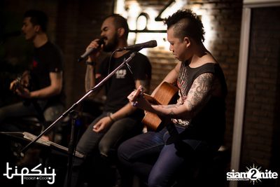 Atom Live Concert at Tipsy Bkk — photo 15