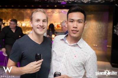 Boys Love Bubbles at W Bangkok — photo 2