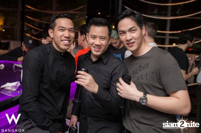 Boys Love Bubbles at W Bangkok — photo 3