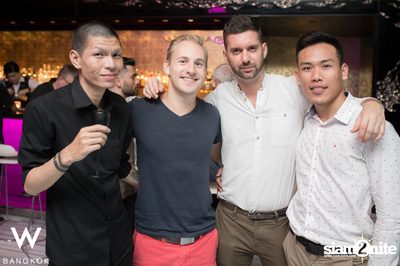 Boys Love Bubbles at W Bangkok — photo 8