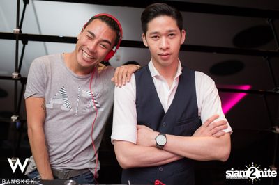 Boys Love Bubbles at W Bangkok — photo 12