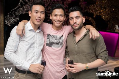 Boys Love Bubbles at W Bangkok — photo 13