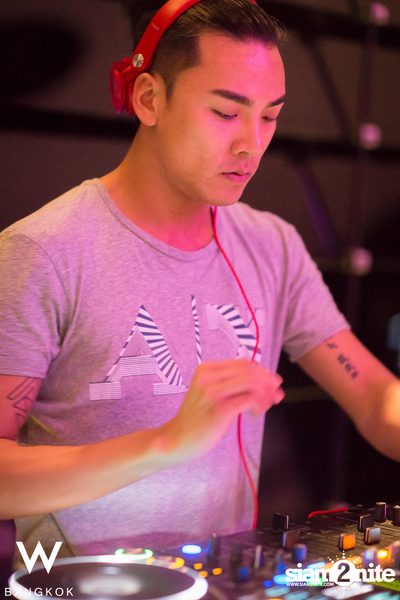Boys Love Bubbles at W Bangkok — photo 37
