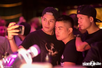 Boys Love Bubbles at W Bangkok — photo 51