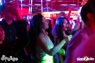 70’s Disco Theme Night ที่ สปาสโซ่, Grand Hyatt Erawan — photo 42