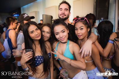 SO POOL PARTY ที่ เดอะ วอเทอร์ คลับ | โซ โซฟิเทล บางกอก — photo 65