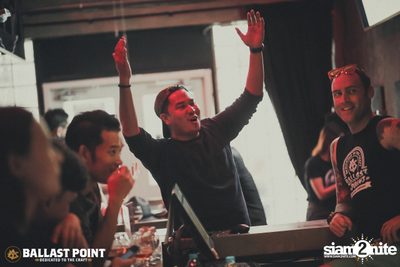 Ballast Point Takeover ที่ร้าน แฮร์ออฟ เดอะ ด็อก — photo 46