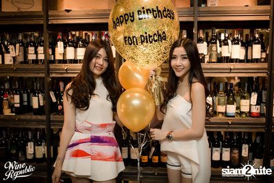 Friday Night at Wine Republic Thonglor — photo 11