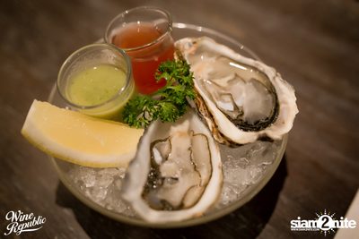 Friday Night at Wine Republic Thonglor — photo 17