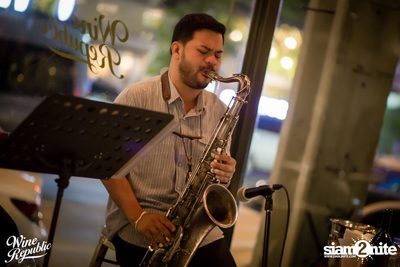Friday Night at Wine Republic Thonglor — photo 18