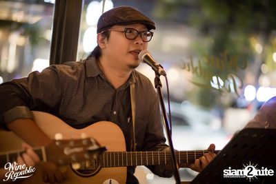 Friday Night at Wine Republic Thonglor — photo 19