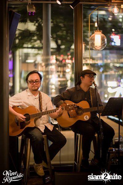 Friday Night at Wine Republic Thonglor — photo 20
