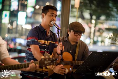 Friday Night at Wine Republic Thonglor — photo 38