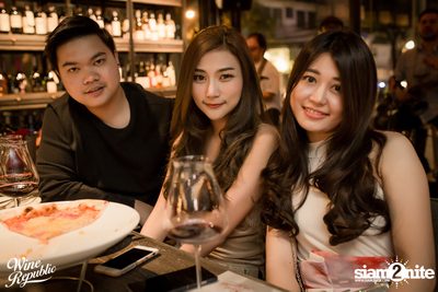 Friday Night at Wine Republic Thonglor — photo 67