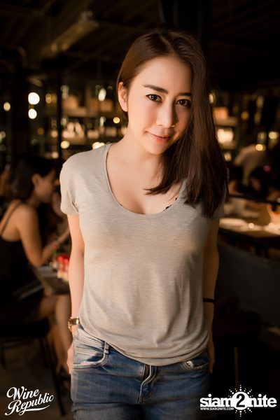 Friday Night at Wine Republic Thonglor — photo 70