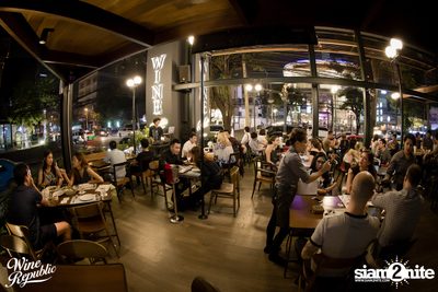 Friday Night at Wine Republic Thonglor — photo 85