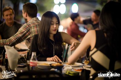Friday Night at Wine Republic Thonglor — photo 91