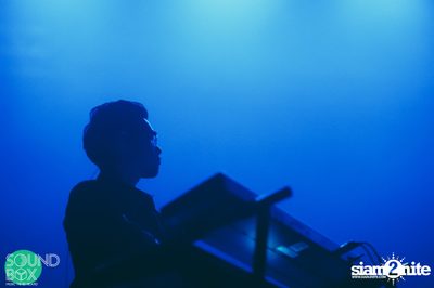 Soundbox: The Temper Trap: Thick as Thieves at Central World — photo 28