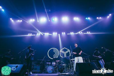 Soundbox: The Temper Trap: Thick as Thieves at Central World — photo 44