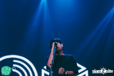 Soundbox: The Temper Trap: Thick as Thieves at Central World — photo 47