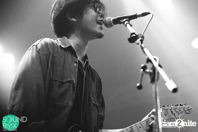 Soundbox: The Temper Trap: Thick as Thieves at Central World — photo 51