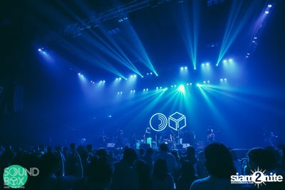 Soundbox: The Temper Trap: Thick as Thieves at Central World — photo 58