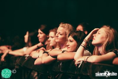 Soundbox: The Temper Trap: Thick as Thieves at Central World — photo 60