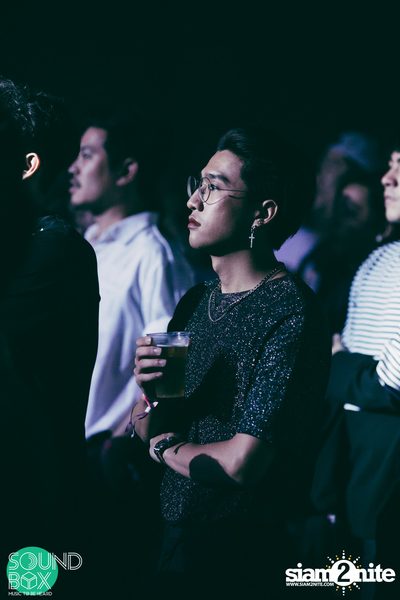 Soundbox: The Temper Trap: Thick as Thieves at Central World — photo 61