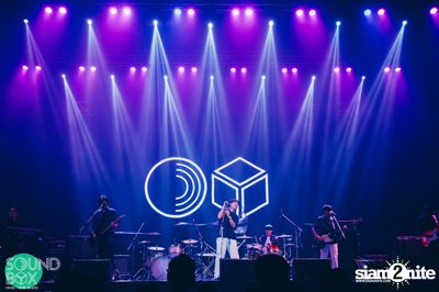 Soundbox: The Temper Trap: Thick as Thieves at Central World — photo 65