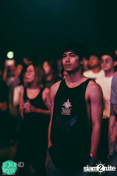 Soundbox: The Temper Trap: Thick as Thieves at Central World — photo 67