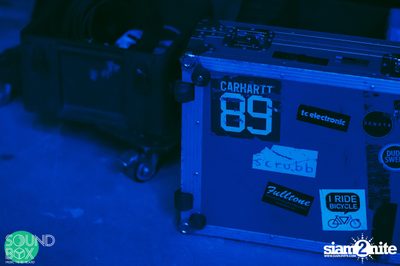 Soundbox: The Temper Trap: Thick as Thieves at Central World — photo 76