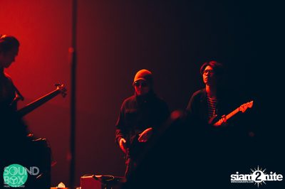 Soundbox: The Temper Trap: Thick as Thieves at Central World — photo 83