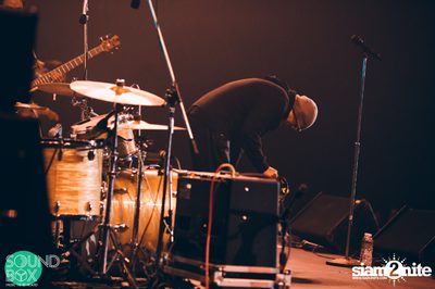 Soundbox: The Temper Trap: Thick as Thieves at Central World — photo 94