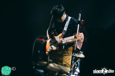 Soundbox: The Temper Trap: Thick as Thieves at Central World — photo 105