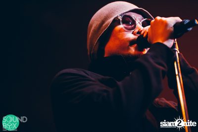 Soundbox: The Temper Trap: Thick as Thieves at Central World — photo 111