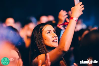 Soundbox: The Temper Trap: Thick as Thieves at Central World — photo 126