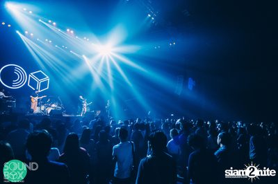 Soundbox: The Temper Trap: Thick as Thieves at Central World — photo 134