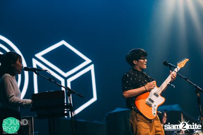Soundbox: The Temper Trap: Thick as Thieves at Central World — photo 135