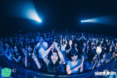 Soundbox: The Temper Trap: Thick as Thieves at Central World — photo 139