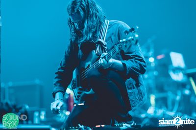 Soundbox: The Temper Trap: Thick as Thieves at Central World — photo 145
