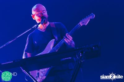 Soundbox: The Temper Trap: Thick as Thieves at Central World — photo 149