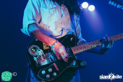 Soundbox: The Temper Trap: Thick as Thieves at Central World — photo 157
