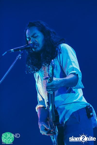 Soundbox: The Temper Trap: Thick as Thieves at Central World — photo 158