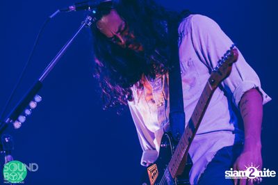 Soundbox: The Temper Trap: Thick as Thieves at Central World — photo 161
