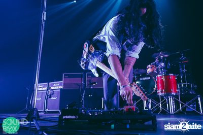 Soundbox: The Temper Trap: Thick as Thieves at Central World — photo 165