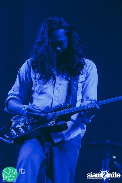 Soundbox: The Temper Trap: Thick as Thieves at Central World — photo 172