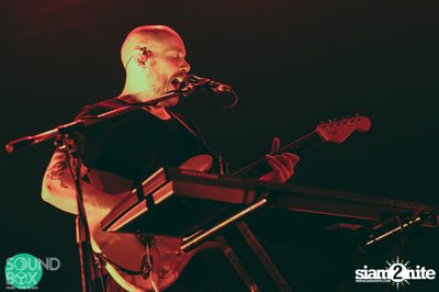 Soundbox: The Temper Trap: Thick as Thieves at Central World — photo 178