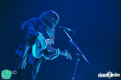 Soundbox: The Temper Trap: Thick as Thieves at Central World — photo 185