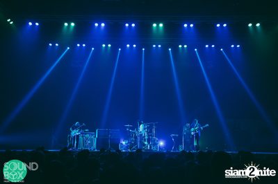 Soundbox: The Temper Trap: Thick as Thieves at Central World — photo 187