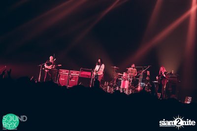 Soundbox: The Temper Trap: Thick as Thieves at Central World — photo 188